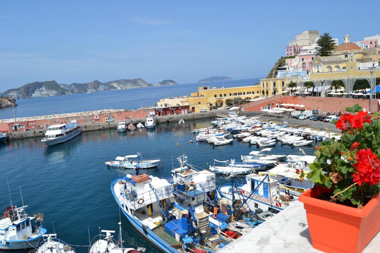 Maridea - La Darsena Apartment Ponza Exterior photo